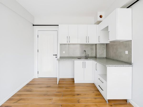 Kiralık 1+1 Güleray Sokak'ta Balkonlu İskanlı 1. Kat
