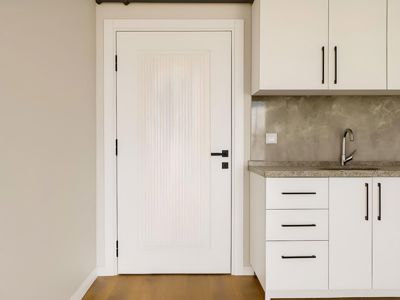 Kiralık 1+1 Güleray Sokak'ta Balkonlu İskanlı 1. Kat — fotoğraf 14